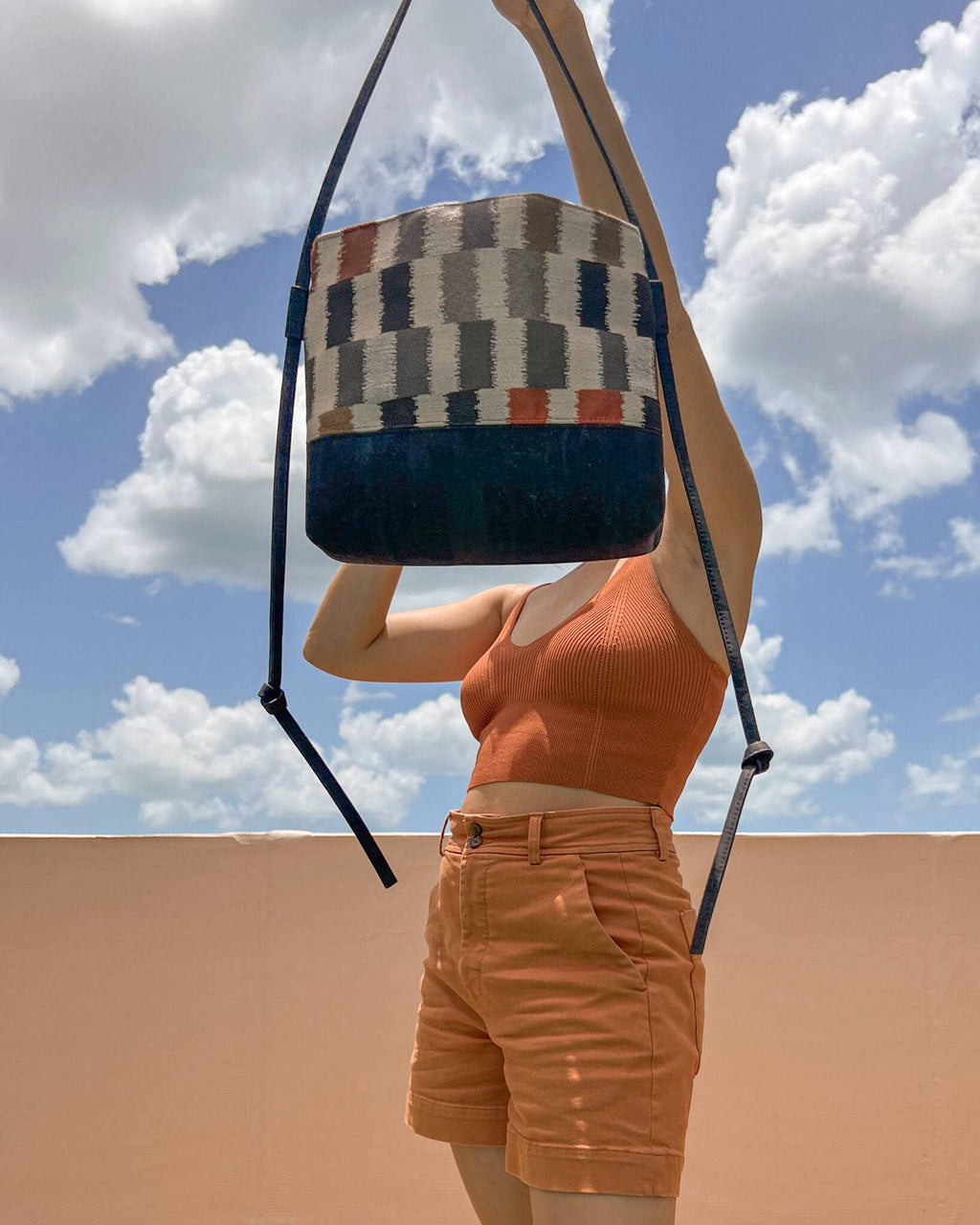 Yabisi Colibrí Crossbody - Midnight & Adoquines handmade cork crossbody - Salty Season LLC