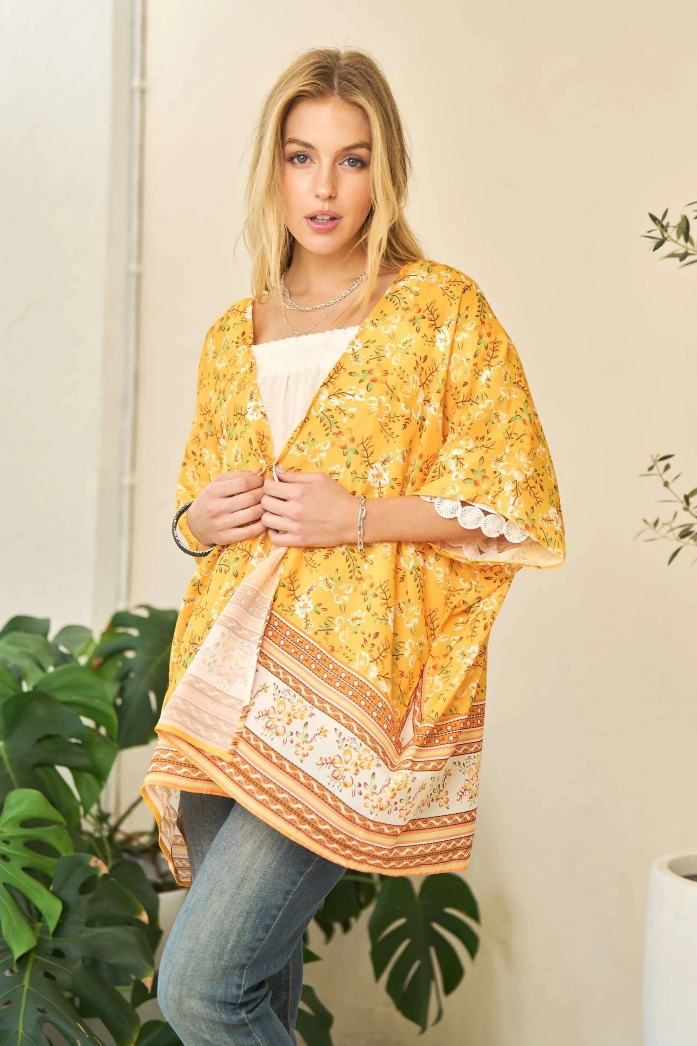 Davi & Dani Floral Printed Short Sleeve Loose Fit Kimono Cover Up - Salty Season LLC
