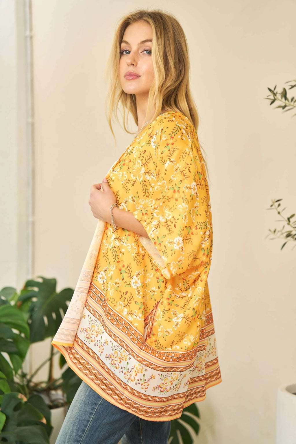 Davi & Dani Floral Printed Short Sleeve Loose Fit Kimono Cover Up - Salty Season LLC