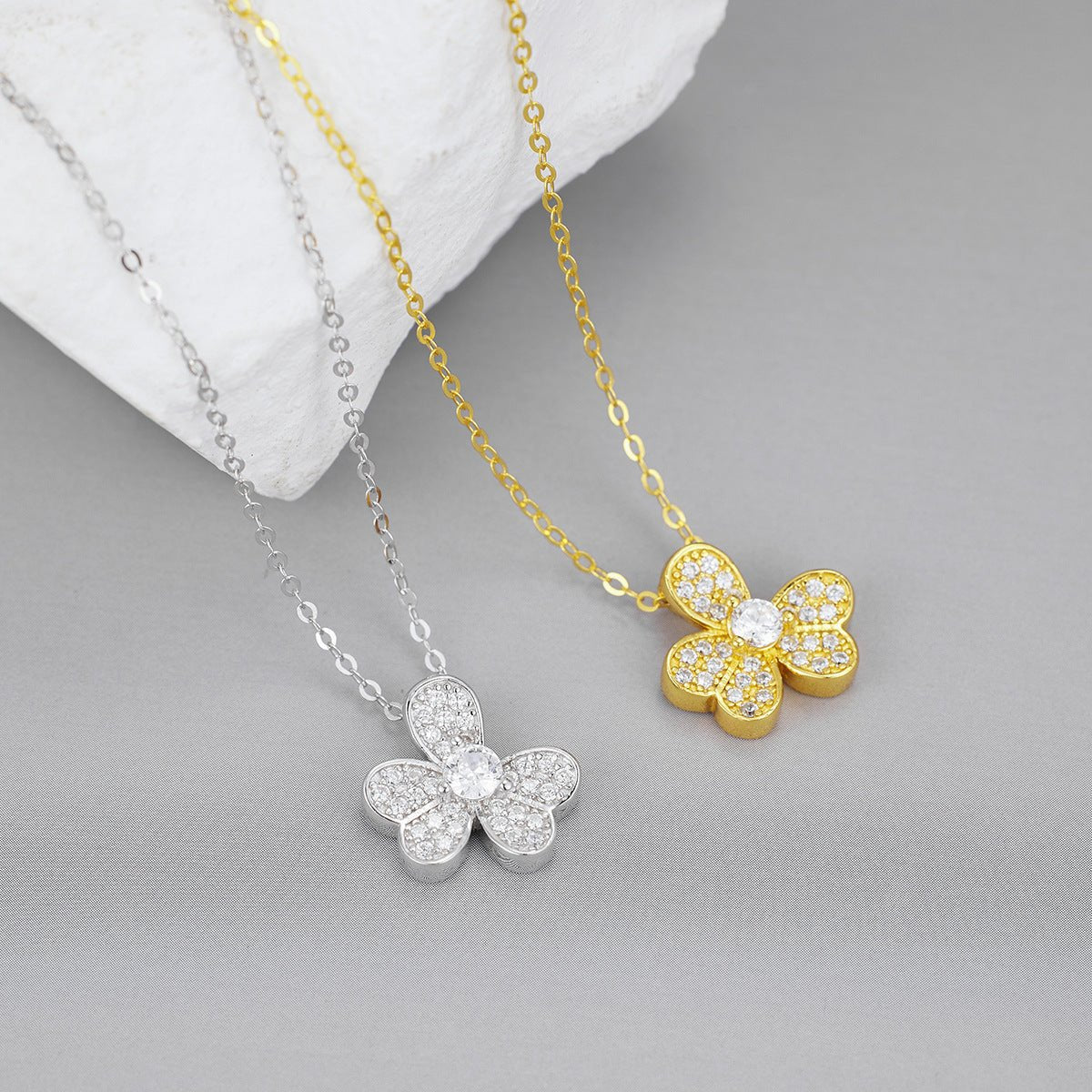 925 Sterling Silver Clover Pendant Necklace - Salty Season LLC