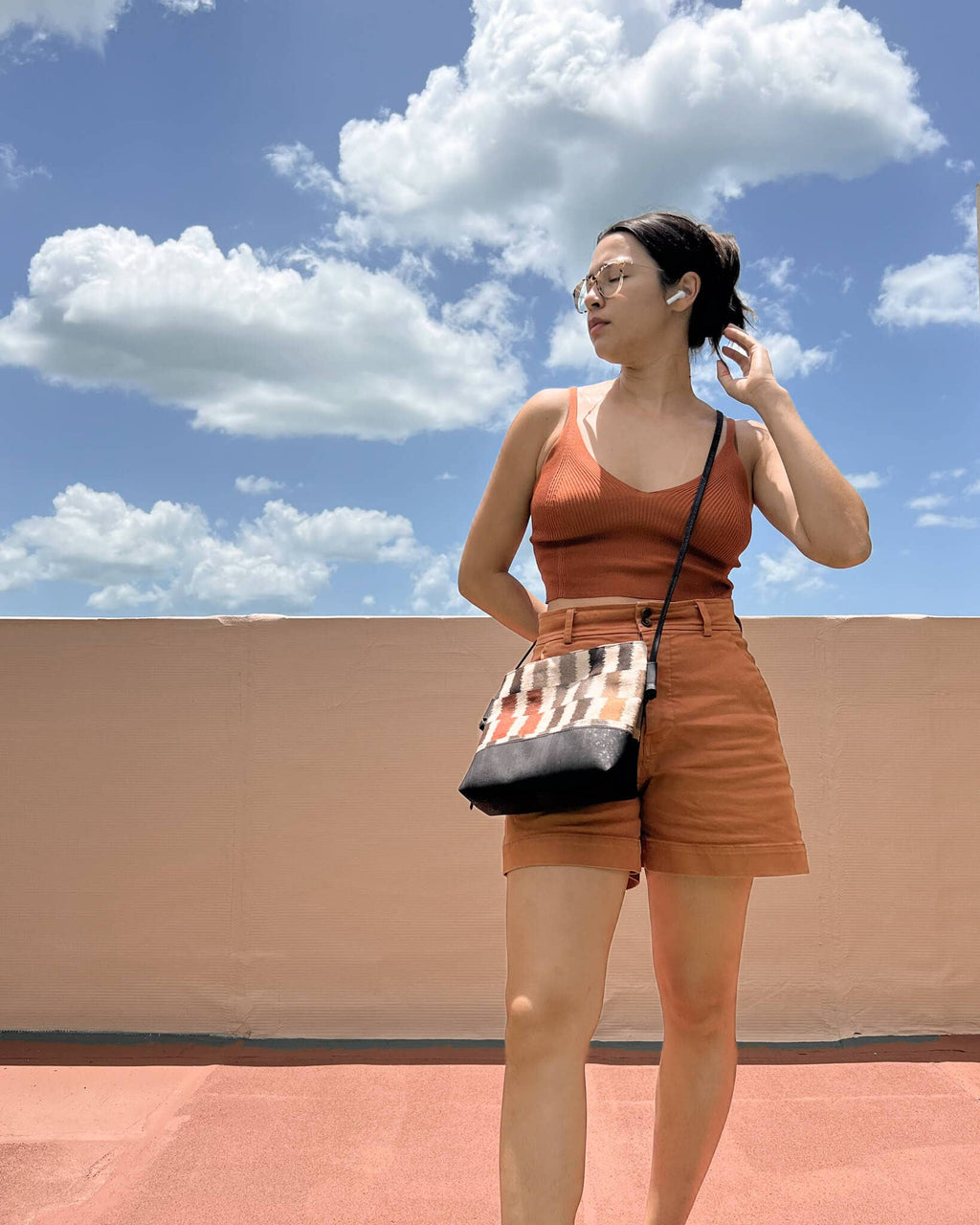 Yabisi Colibrí Crossbody - Midnight & Adoquines handmade cork crossbody - Salty Season LLC