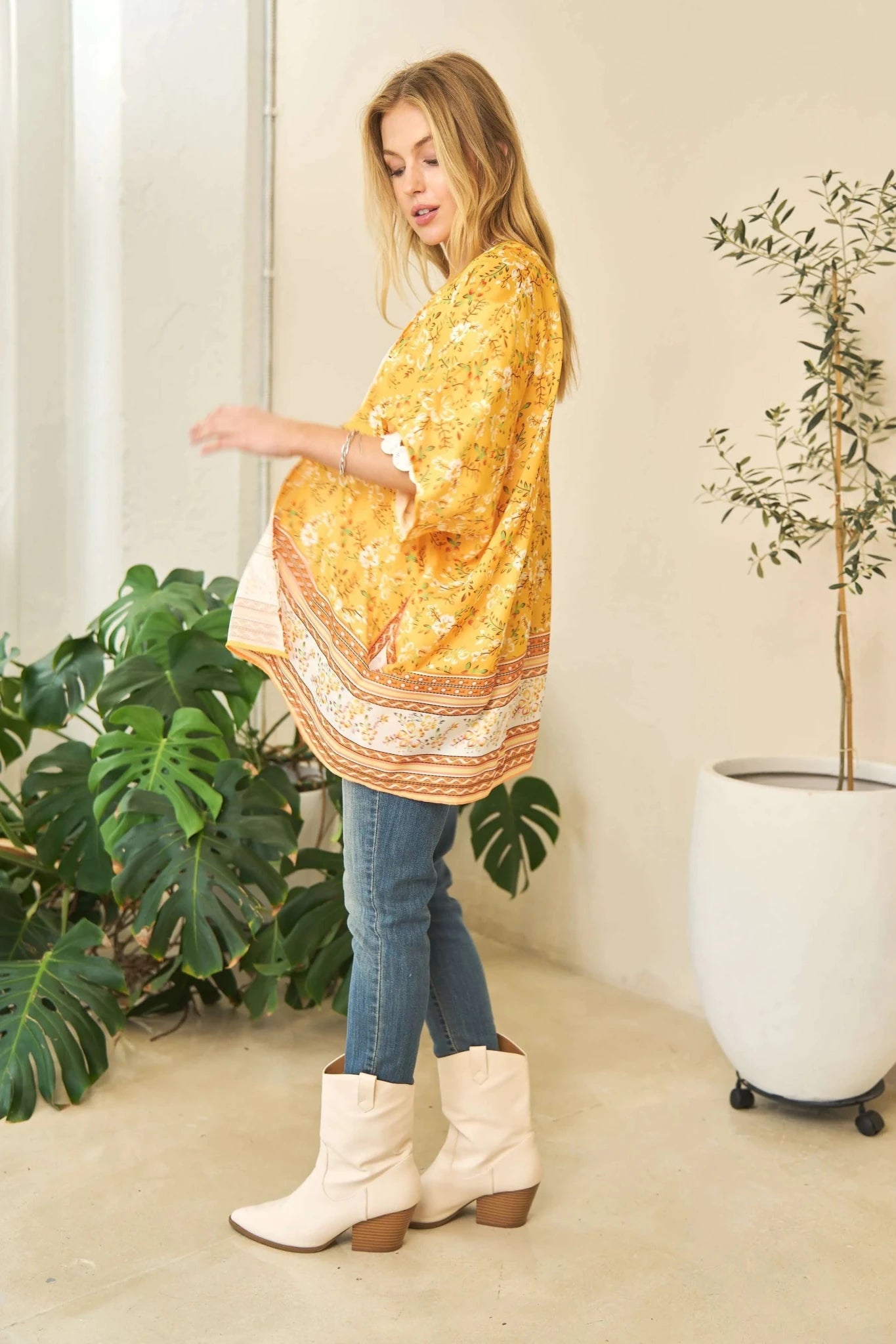 Davi & Dani Floral Printed Short Sleeve Loose Fit Kimono Cover Up - Salty Season LLC